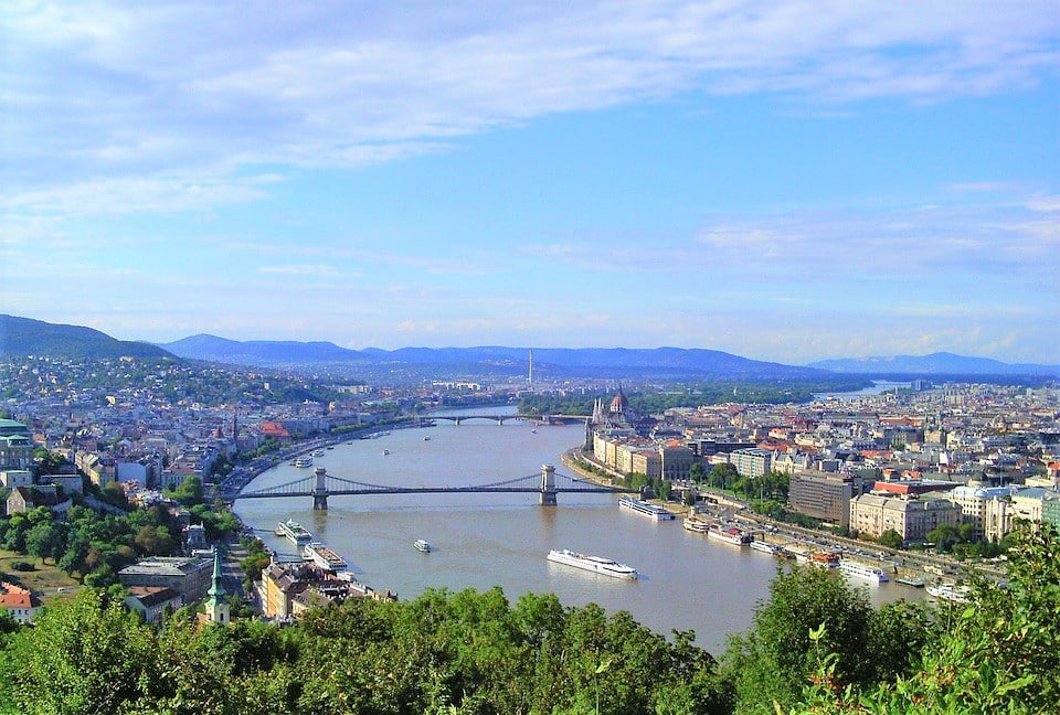 budapest-79247_960_720